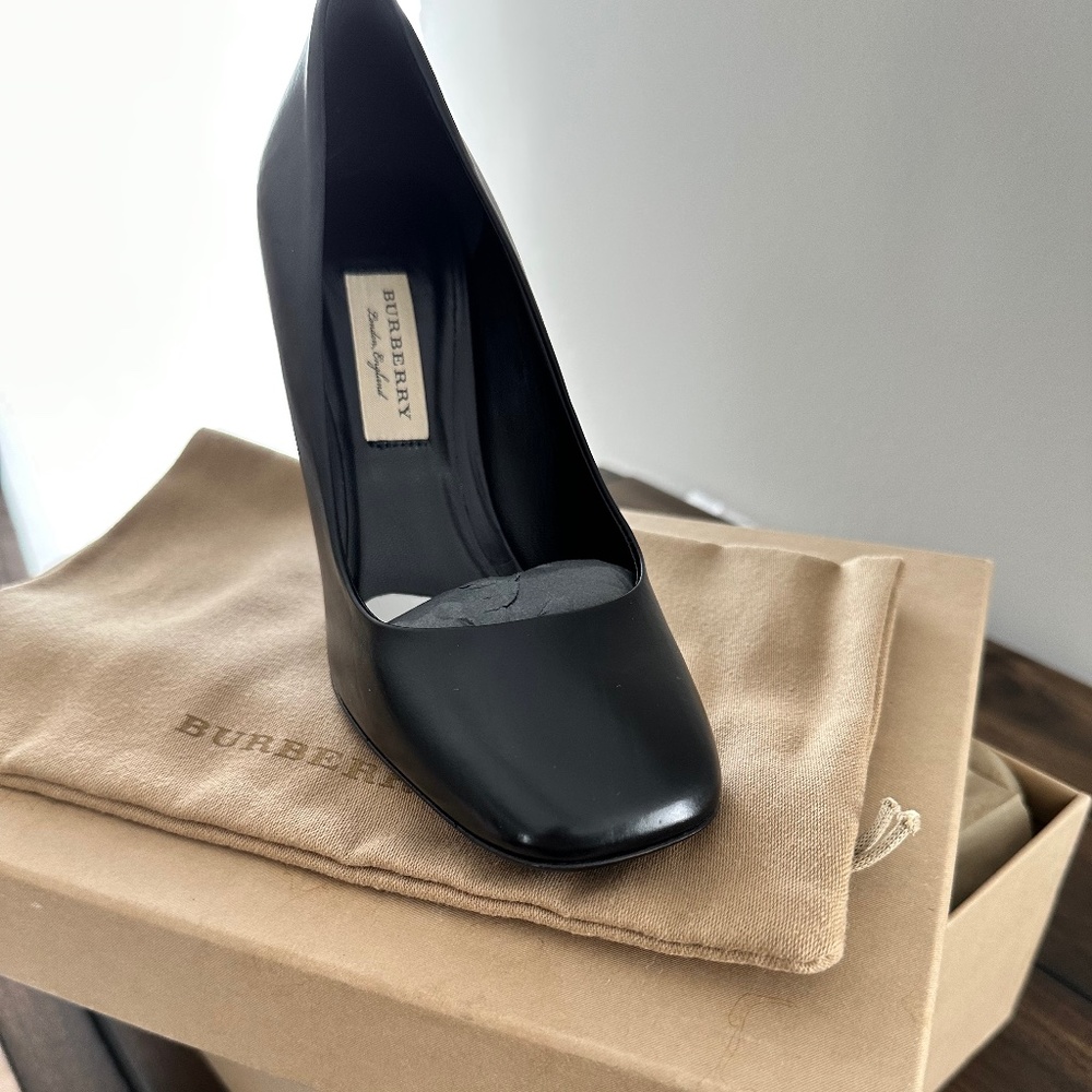 New Burberry heels